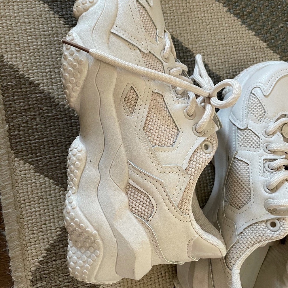 Chunky white sneaker